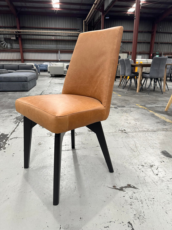 Dining Chair 1445 in 100% Vintage Tan Leather