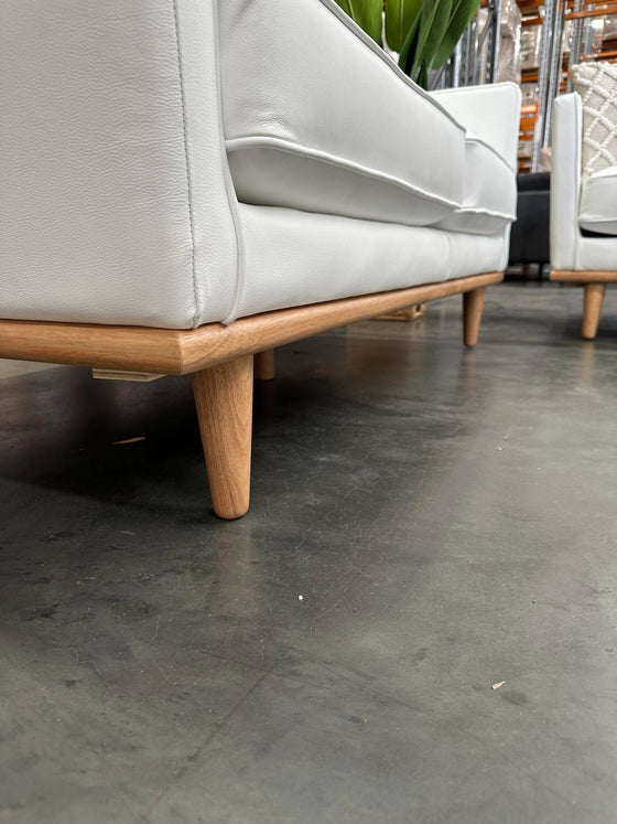 legs of dana 2.5 seater sofa